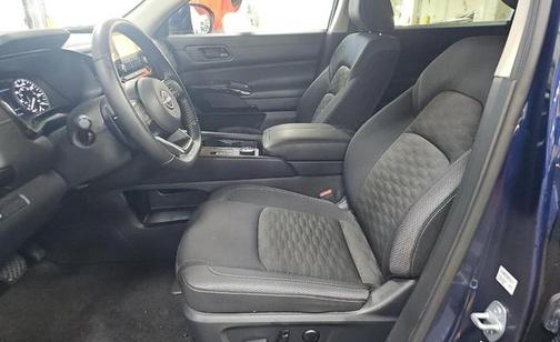 2024 Nissan Pathfinder SV 4WD