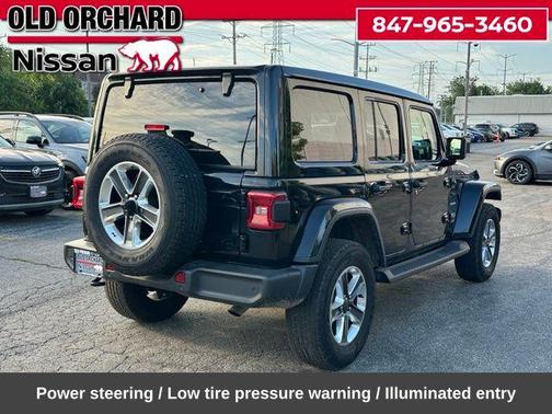 Black Clearcoat 2022 Jeep Wrangler Unlimited Sahara
