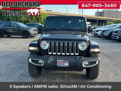 Black Clearcoat 2022 Jeep Wrangler Unlimited Sahara