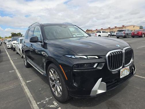 Black Sapphire Metallic 2024 BMW X7 xDrive40i