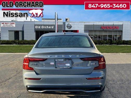 2024 Volvo S60 B5 Plus Dark Theme