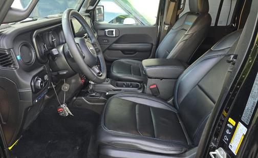 Black Clearcoat 2024 Jeep Wrangler 4xe Rubicon X