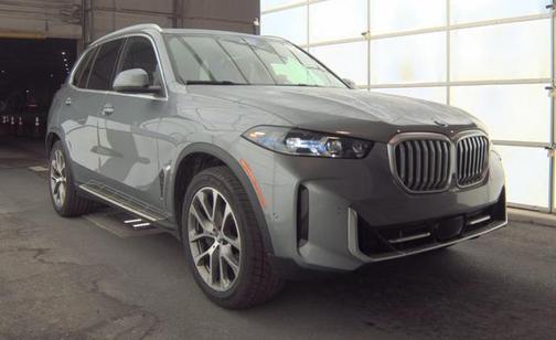 Gray Metallic 2024 BMW X5 xDrive40i