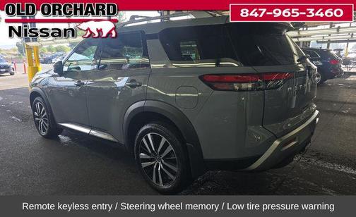 2025 Nissan Pathfinder Platinum 4WD