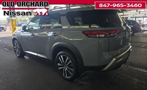 2025 Nissan Pathfinder Platinum 4WD