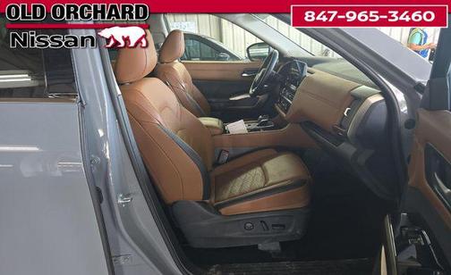 2025 Nissan Pathfinder Platinum 4WD