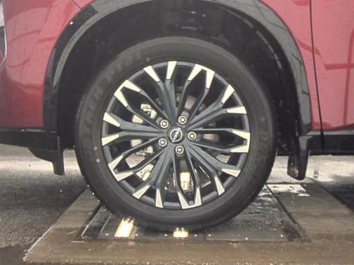 2024 Nissan Rogue Platinum