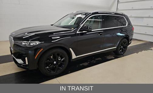 Black Sapphire Metallic 2022 BMW X7 xDrive40i
