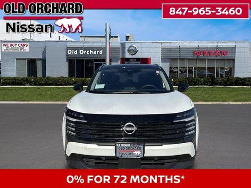 Aspen White/Super Black 2026 Nissan Kicks SV