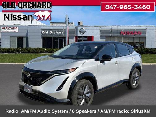Brilliant Silver Metallic/Black Diamond Pearl 2023 Nissan ARIYA ENGAGE