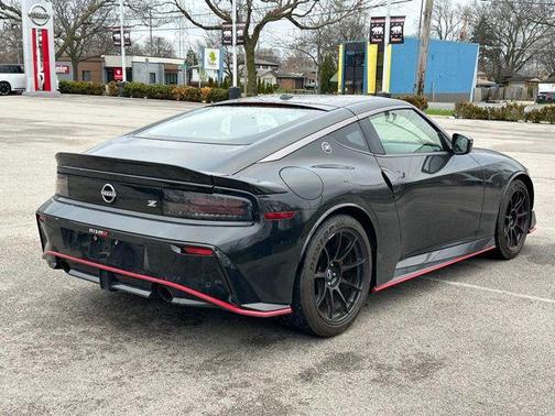 Black Diamond Pearl 2024 Nissan Z NISMO Auto