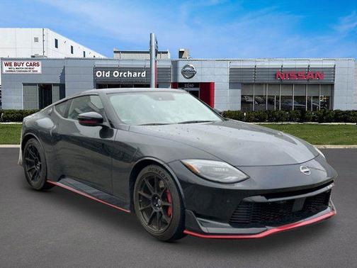 Black Diamond Pearl 2024 Nissan Z NISMO Auto