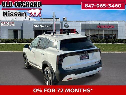 Aspen White Tricoat 2026 Nissan Kicks SR