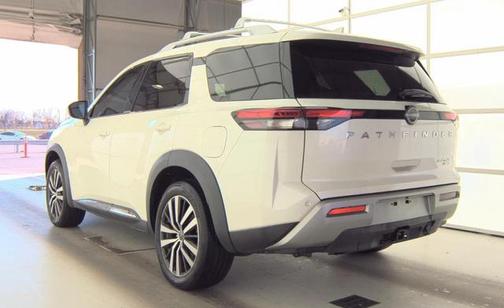 2023 Nissan Pathfinder Platinum 4WD