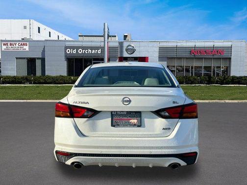 Pearl White Tricoat 2024 Nissan Altima 2.5 SL