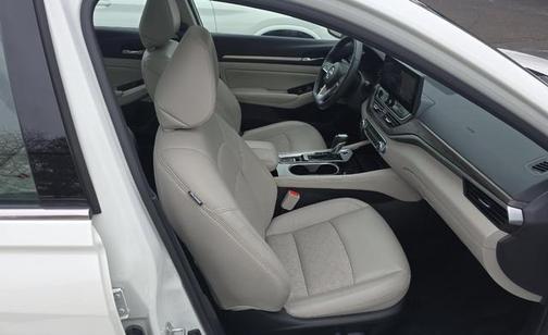 2024 Nissan Altima 2.5 SL