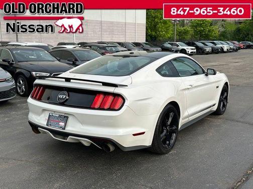 White Platinum Clearcoat Metallic 2017 Ford Mustang GT Premium