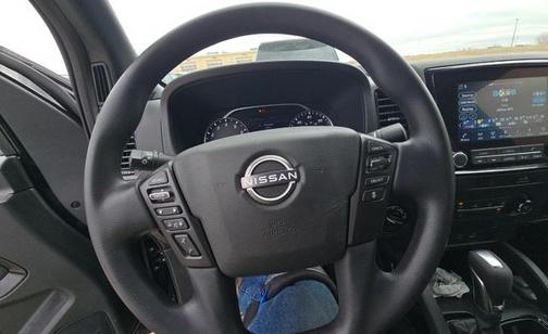 Super Black 2023 Nissan Frontier SV