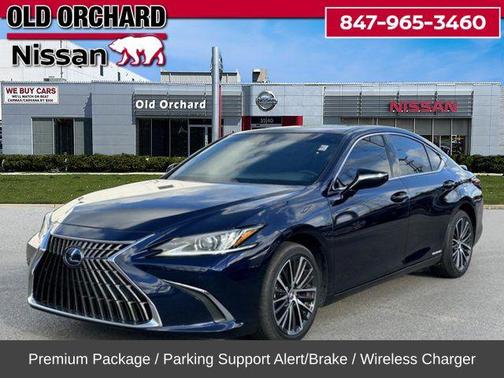 2022 Lexus ES 300h Base