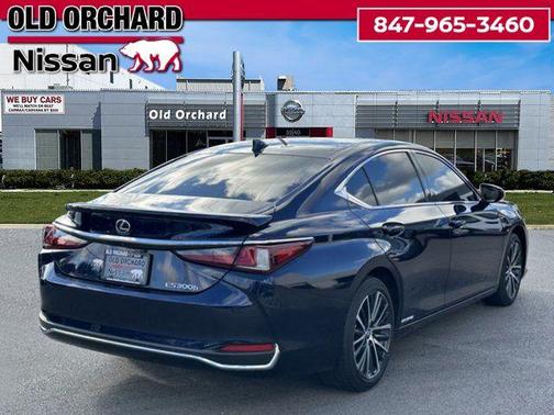 2022 Lexus ES 300h Base