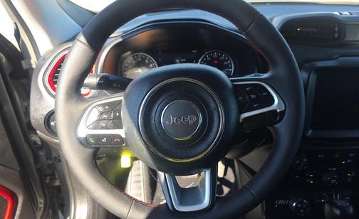 2023 Jeep Renegade Trailhawk