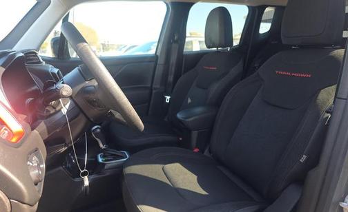 2023 Jeep Renegade Trailhawk