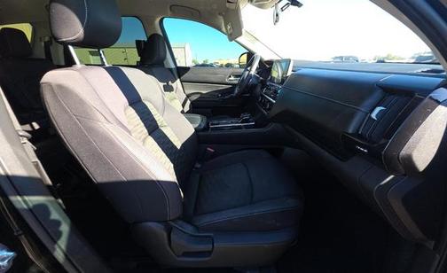 2022 Nissan Pathfinder SV 4WD