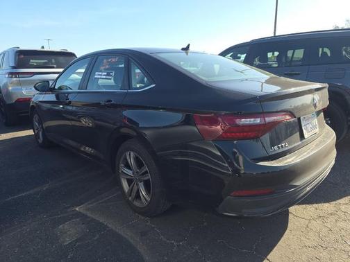 Deep Black Pearl 2024 Volkswagen Jetta 1.5T SE