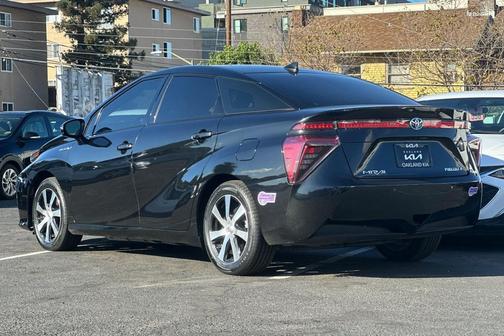 2019 Toyota Mirai Base