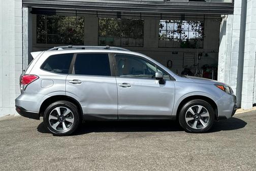 2017 Subaru Forester 2.5i Limited