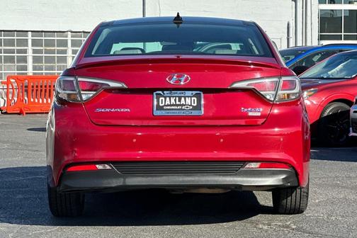 2016 Hyundai SONATA Hybrid Limited