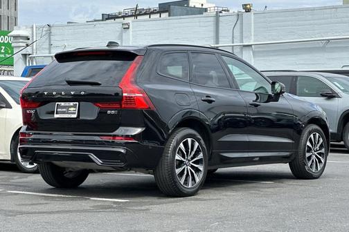 2025 Volvo XC60 B5 Plus