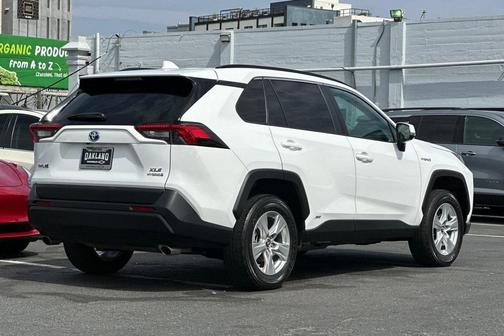 2019 Toyota RAV4 Hybrid XLE