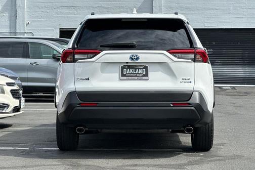 2019 Toyota RAV4 Hybrid XLE