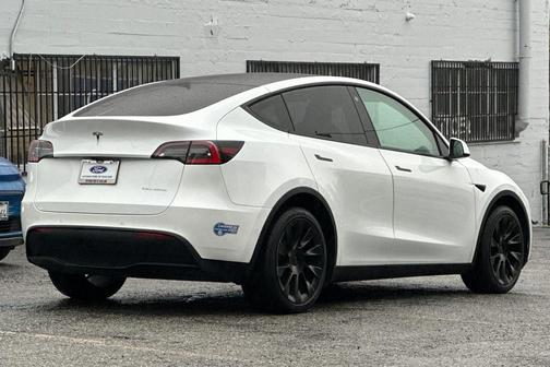 2021 Tesla Model Y Long Range Dual Motor All-Wheel Drive