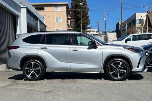 2022 Toyota Highlander XSE
