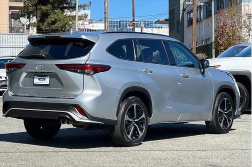 2022 Toyota Highlander XSE