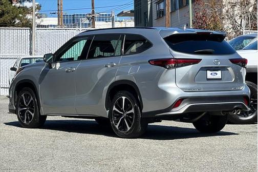 2022 Toyota Highlander XSE