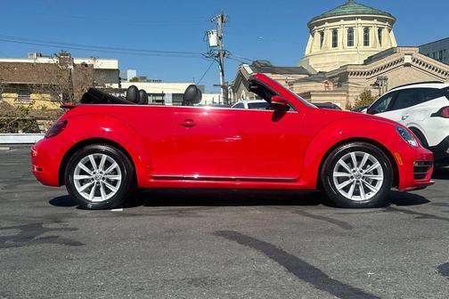 2019 Volkswagen Beetle 2.0T SE