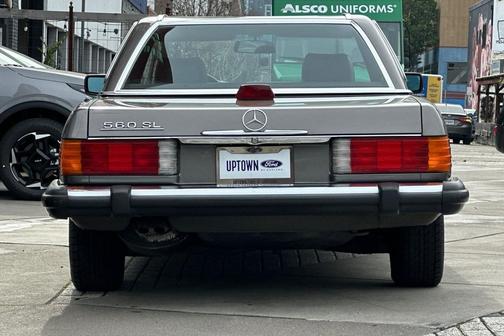 1986 Mercedes-Benz S-Class 560 SL
