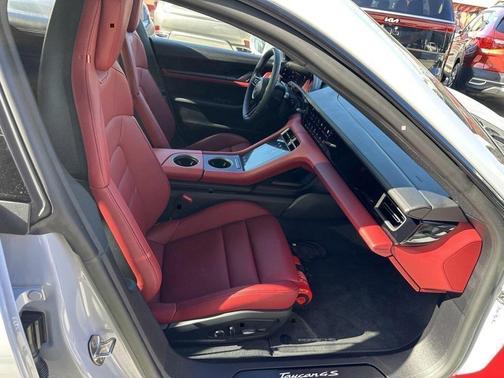 2022 Porsche Taycan 4S