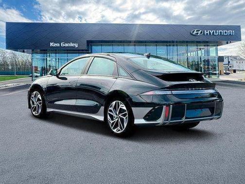 Onyx Black 2025 Hyundai IONIQ 6 SEL