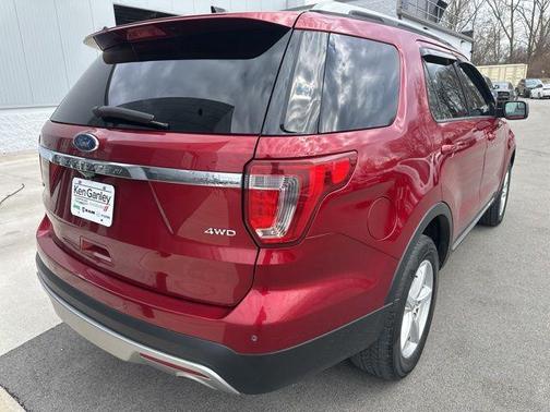 Ruby Red Metallic 2017 Ford Explorer XLT