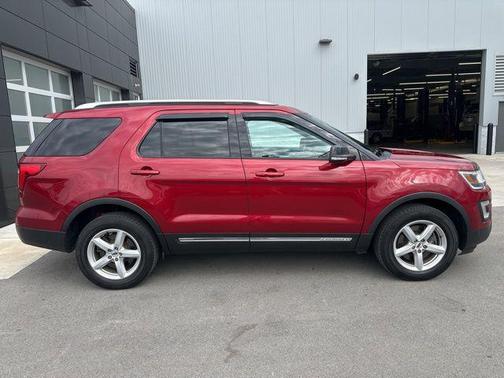 Ruby Red Metallic 2017 Ford Explorer XLT