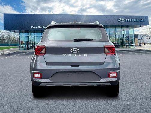 Ecotronic Gray w/Black Roof 2026 Hyundai VENUE SEL w/Two-Tone Roof