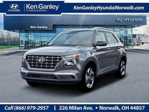 Ecotronic Gray w/Black Roof 2026 Hyundai VENUE SEL w/Two-Tone Roof