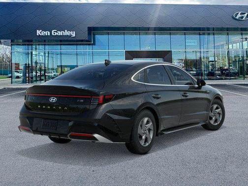 Abyss Black 2026 Hyundai SONATA SE