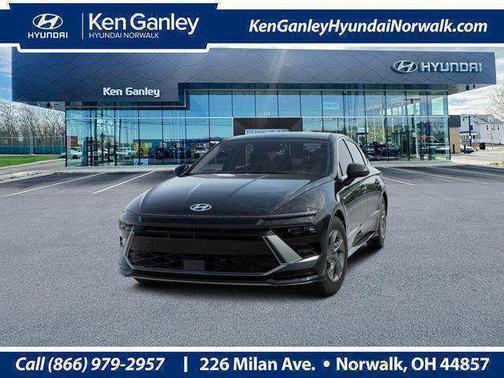 Abyss Black 2026 Hyundai SONATA SE