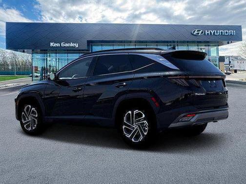Phantom Black 2026 Hyundai TUCSON Limited