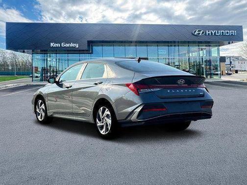 Ecotronic Gray 2025 Hyundai ELANTRA HEV SEL Sport